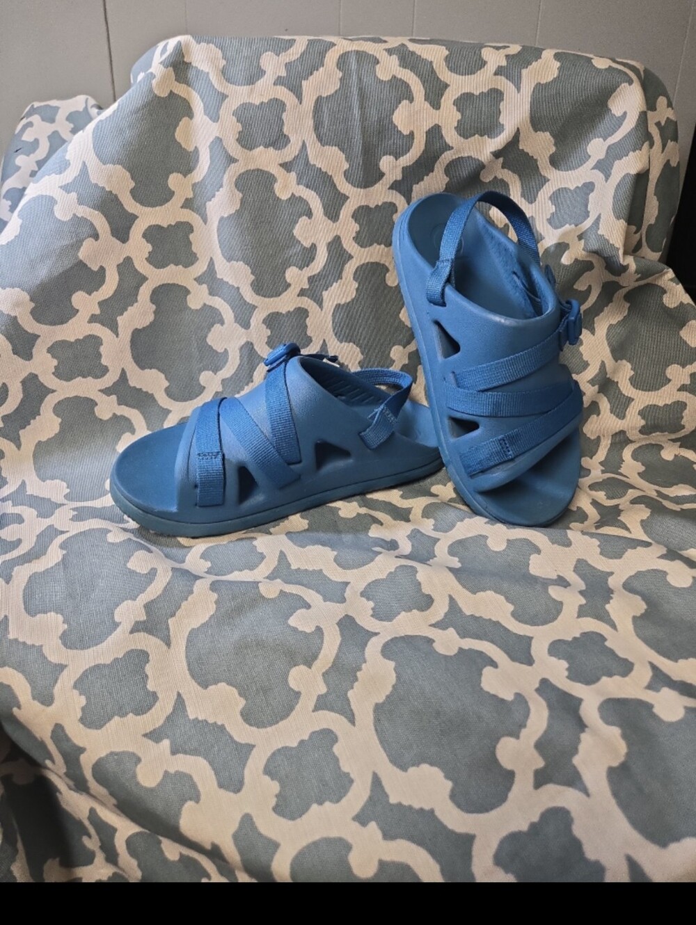 CHACO CHILLOS sport blue strappy sandals Boys sz 6   Womens 7.5